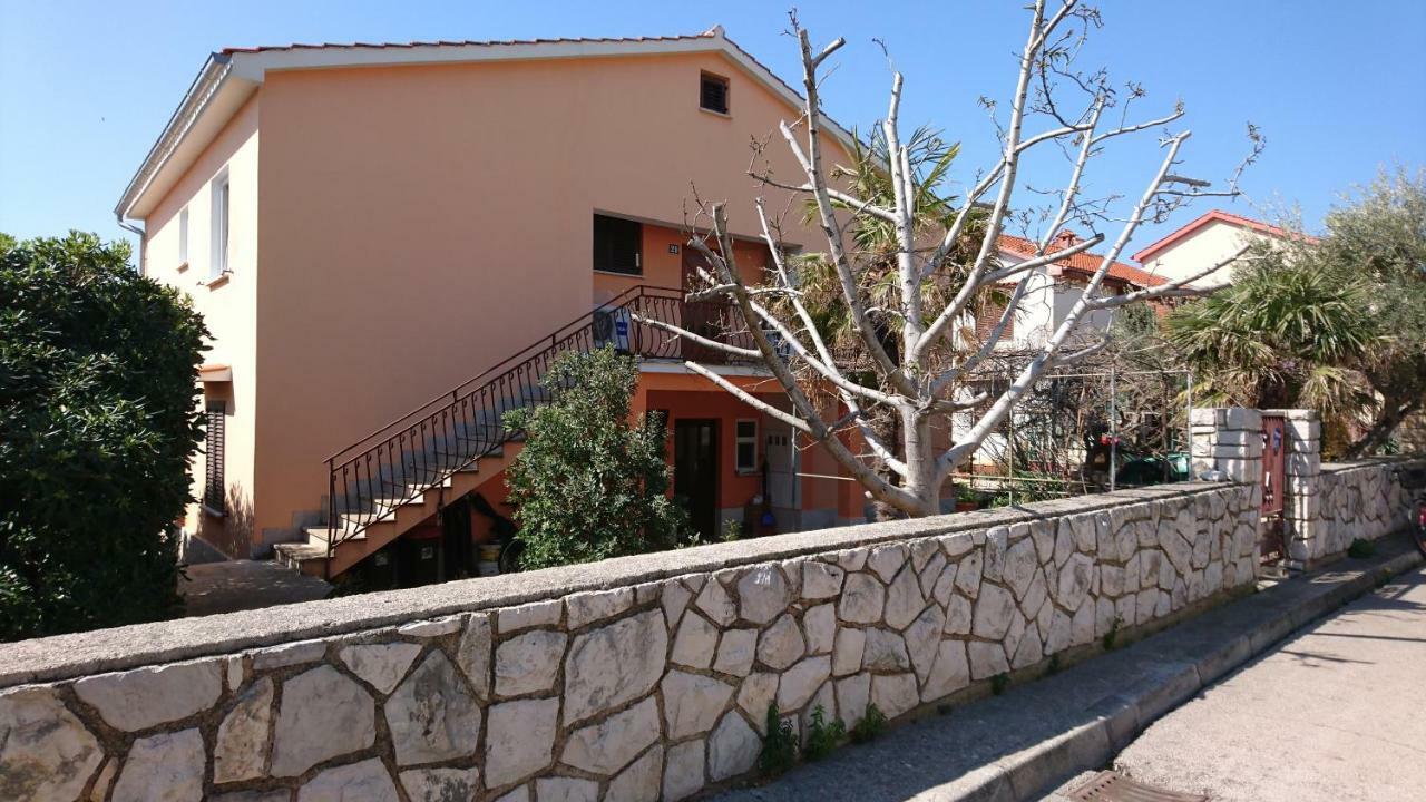 Ferienwohnung Ela Cres Exterior foto